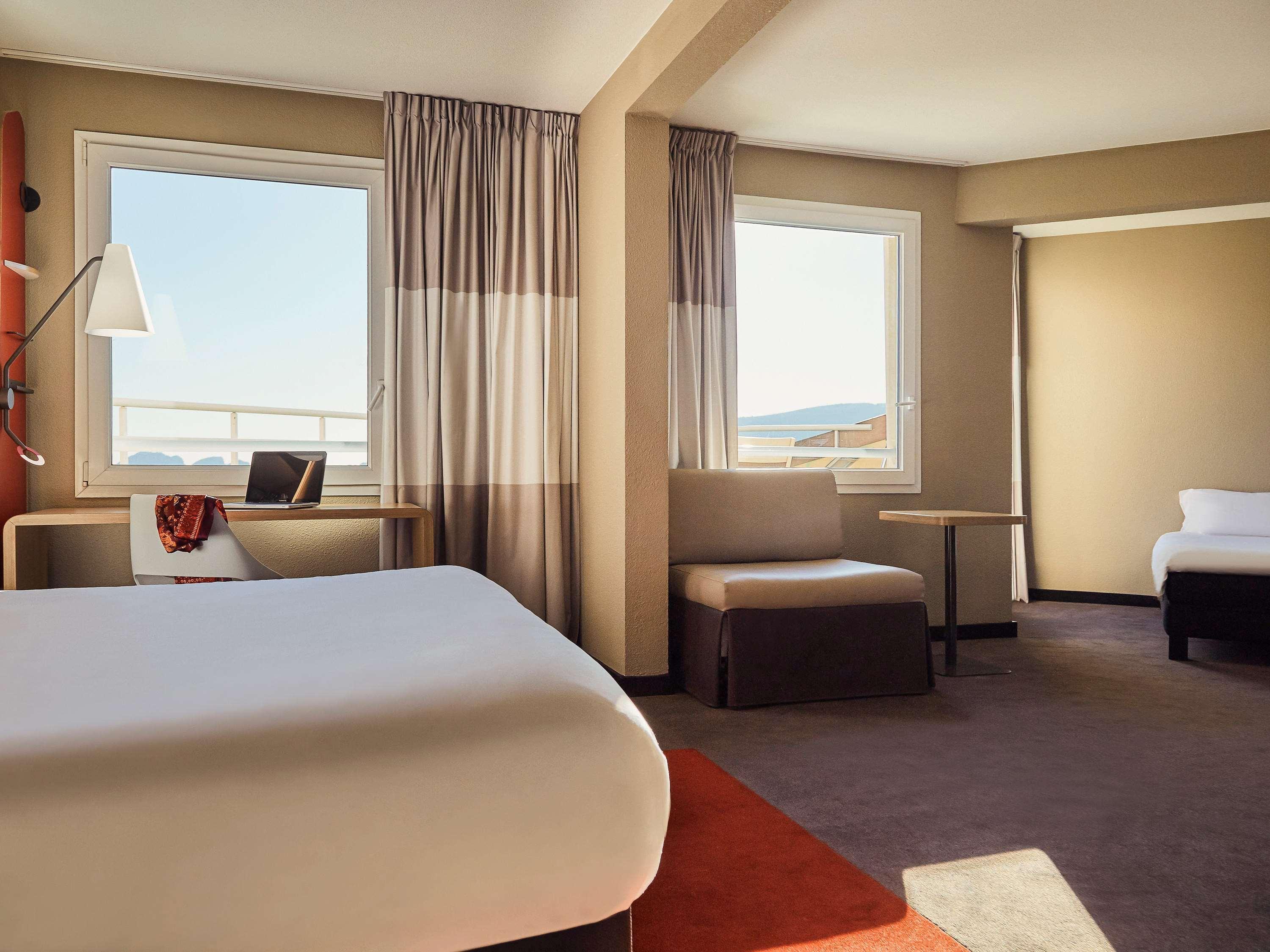 Ibis La Ciotat Hotel Exterior photo